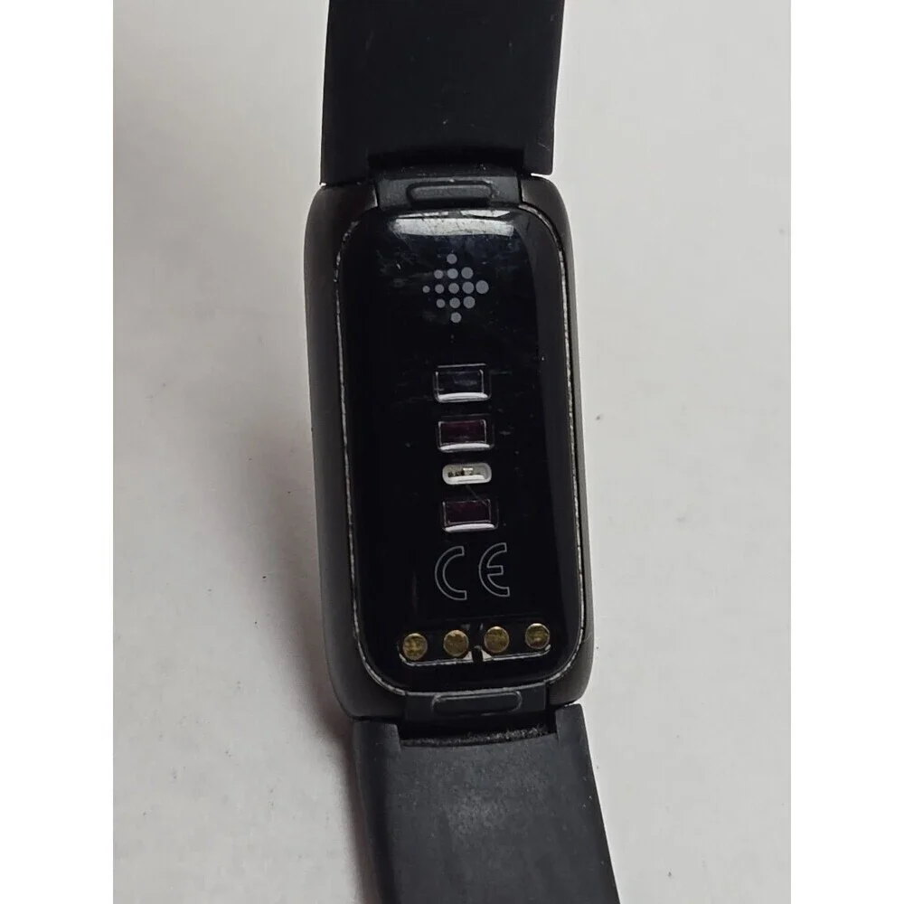 Fitbit Luxe Fitness Tracker FB422 Heart Rate Sleep SpO2 Waterproof Bluetooth GPS